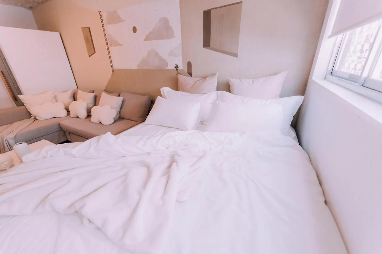 Puff Shinsaibashi Japanese Cloud House With Private Sauna Osaka